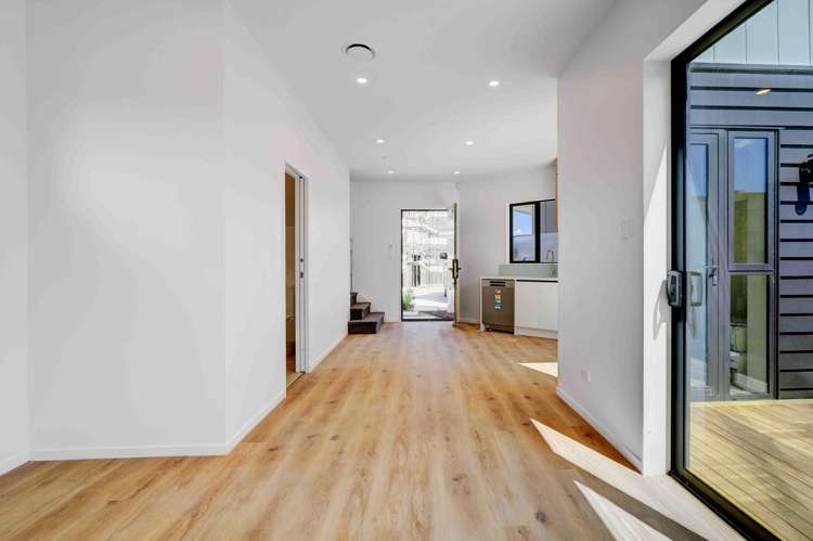 17 & 19 Aratuhia Lane Papakura_8