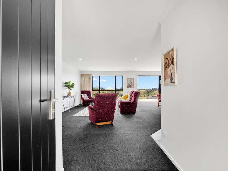 36 Varsity Heights Fitzherbert_8