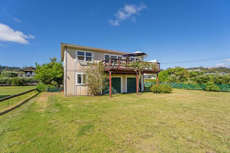 44 Marine Parade Cooks Beach_32