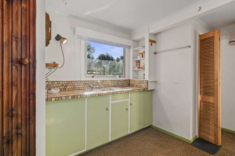 14 Parapara Esplanade Parapara_15