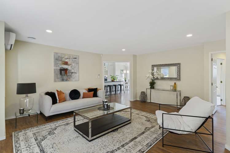 2/8 Cardinal Place_0