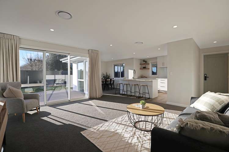 247 Racecourse Road Allenton_11