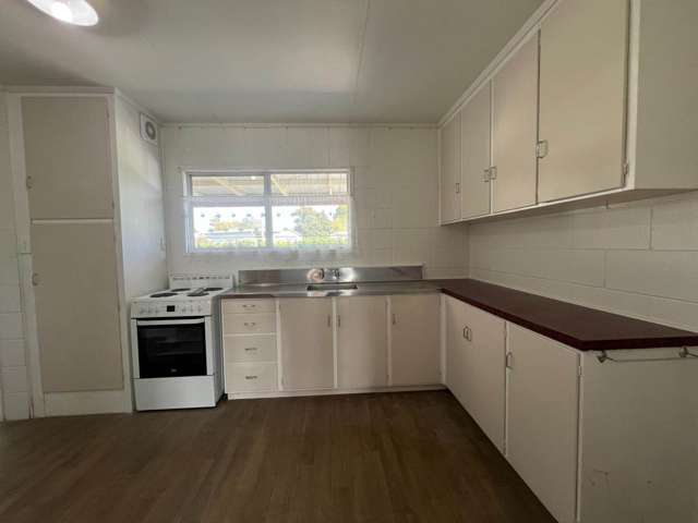 2/13 Sandspit Road Waiuku_3