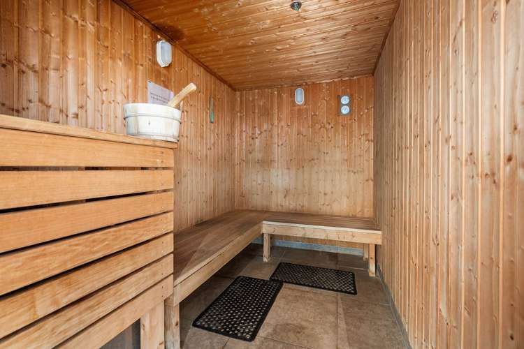 403/41 Beach Road City Centre_13