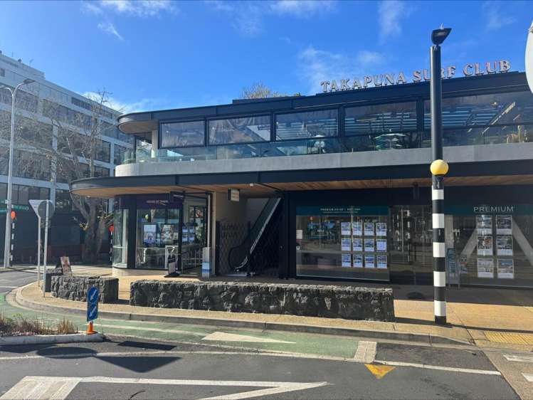 111 Hurtsmere Road Takapuna_1