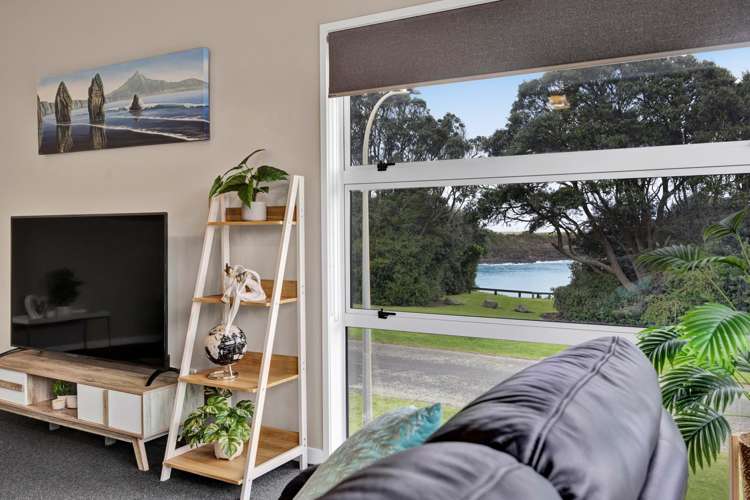 22 Halse Place Opunake_13