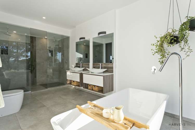 182 Scenic Drive Titirangi_11