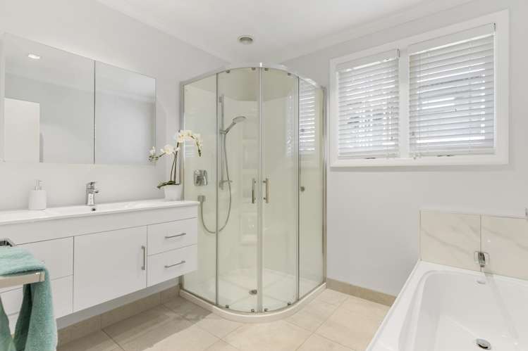 24 Weybridge Crescent Glen Innes_17