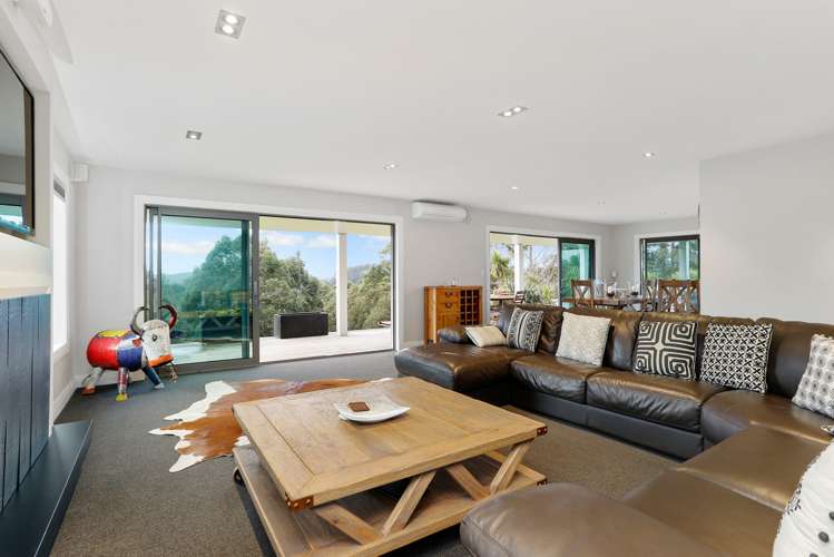 1225 East Coast Road Redvale_13