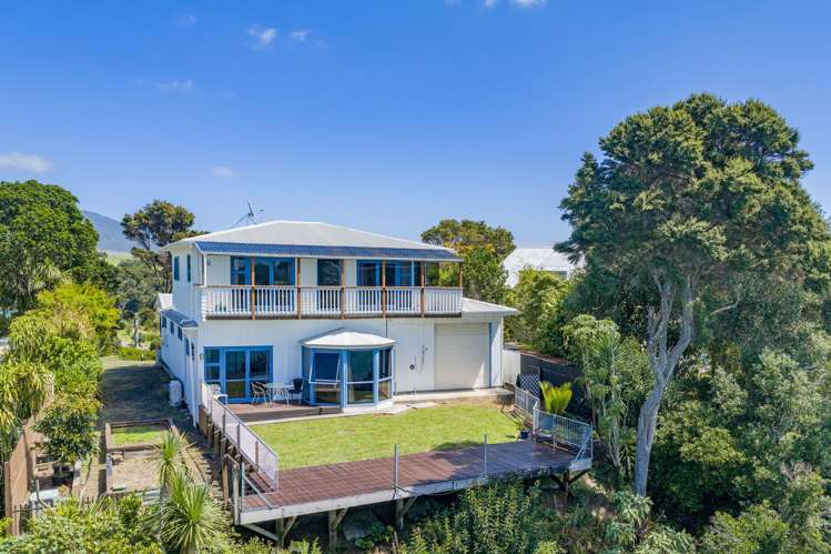 6 Mara Kai Lane Raglan_33