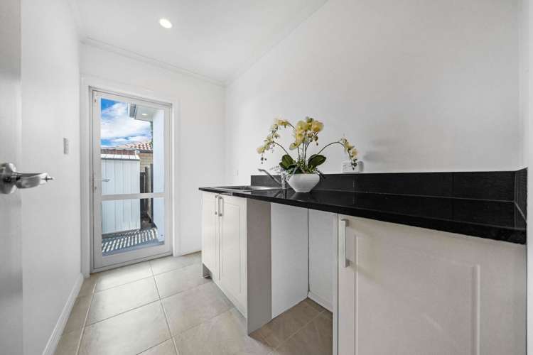 9 Soljans Place Flat Bush_24