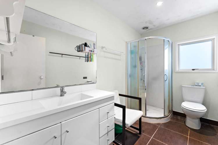 23 Oaktree Avenue Browns Bay_14