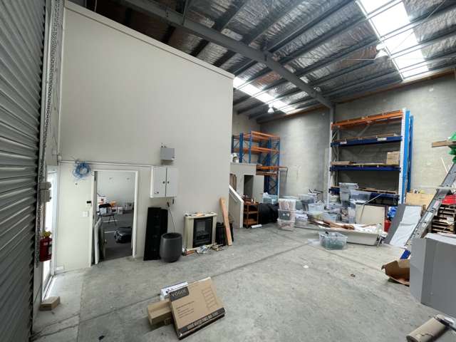 Unit 8, 33 Nga Mahi Road Sockburn_3