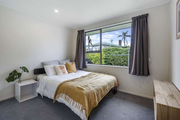 1/8 Vodanovich Road Te Atatu South_12