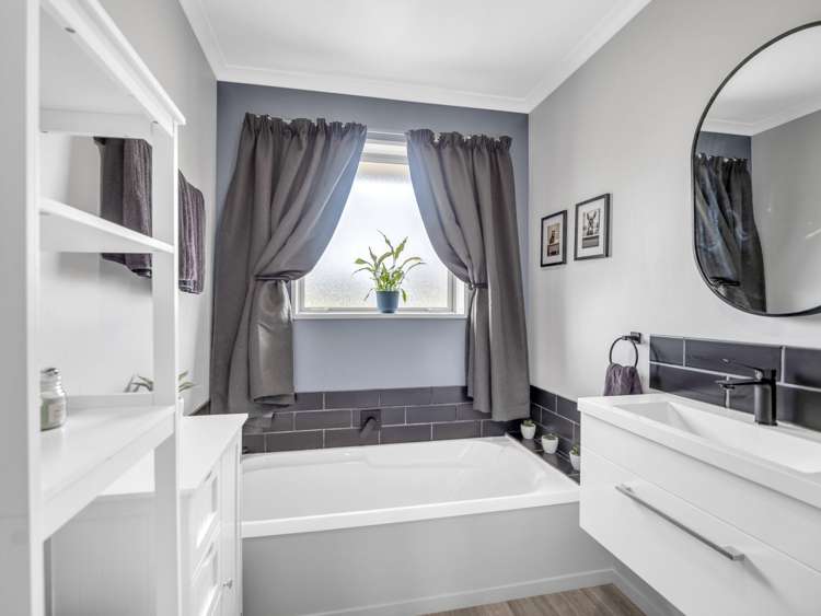 33B Devils Bridge Road Weston_21