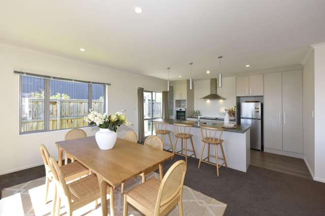 5 Main Road Redcliffs_4
