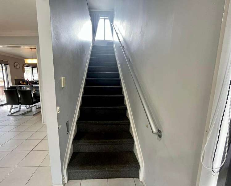 2/125 Russell Road Manurewa_7