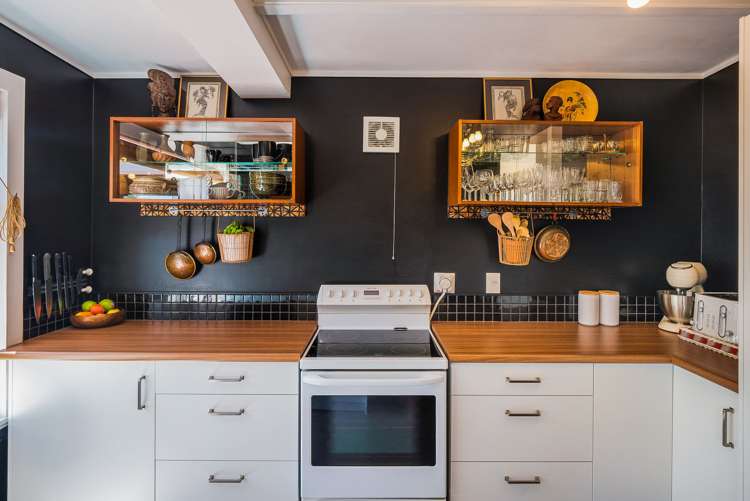 16 Mahoe Street Otaki Beach_8