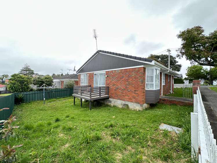 15 Tawhiri Road One Tree Hill_16