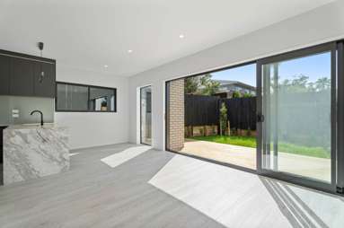 Lot 2 & 9/36 Thatcher Street_4