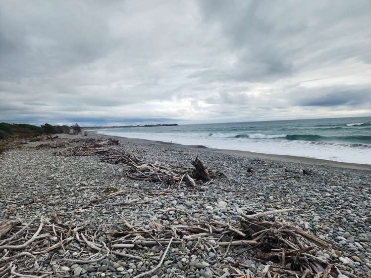 100 Domett Esplanade Cobden_16