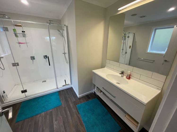 208 Navigation Drive Whitby_4