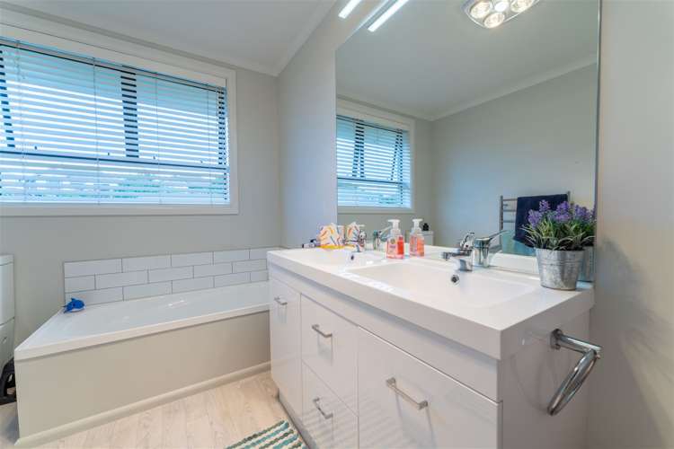 14 Livingstone Street West End_6