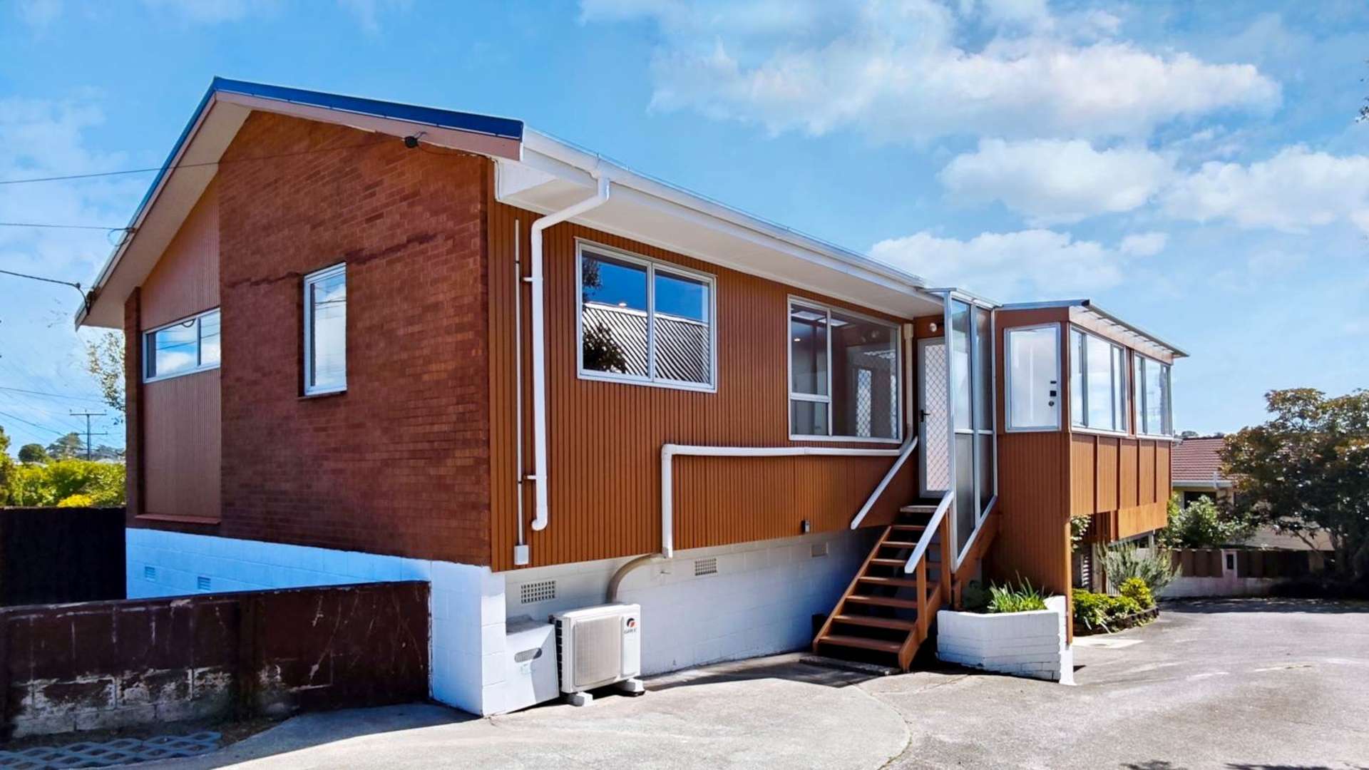 1/82 Pupuke Road Hillcrest_0