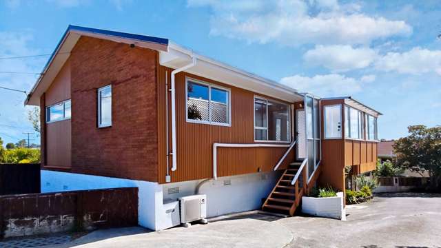 Modern 3 Bedroom Townhouse in Hillcrest