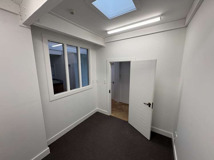 200 Warren Street North Hastings_7