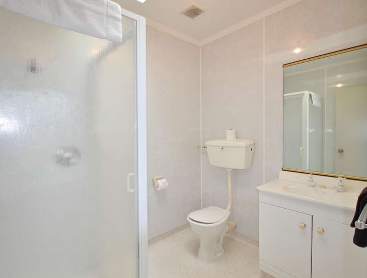 8 Motu-Au Close Manapouri_8