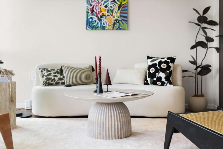 2/125 Universal Drive Henderson_13