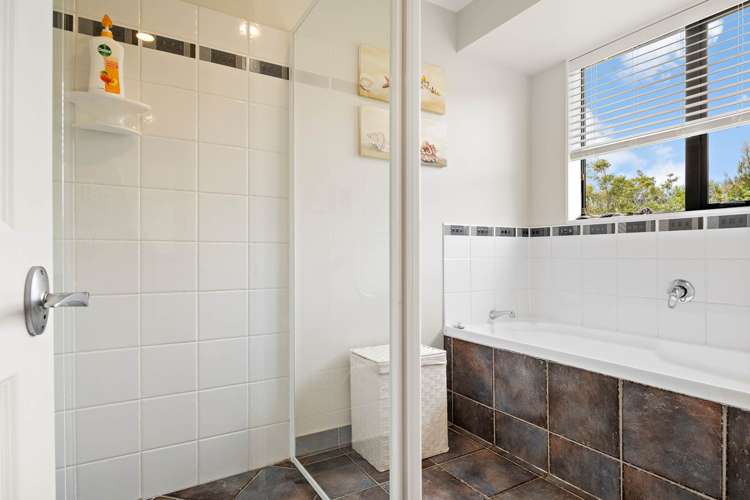 9 Grassfield Place Waimauku_24