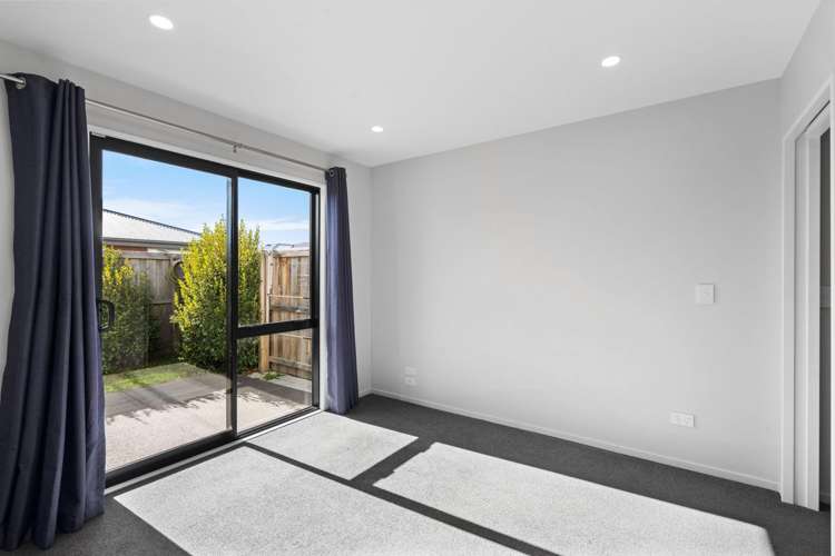 89 Faringdon Boulevard Rolleston_13