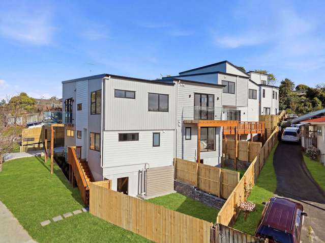 Lot2/12 Totaravale Drive Totara Vale_2