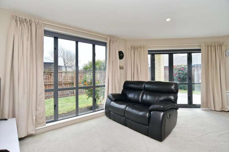 27 Coolspring Way Redwood_8