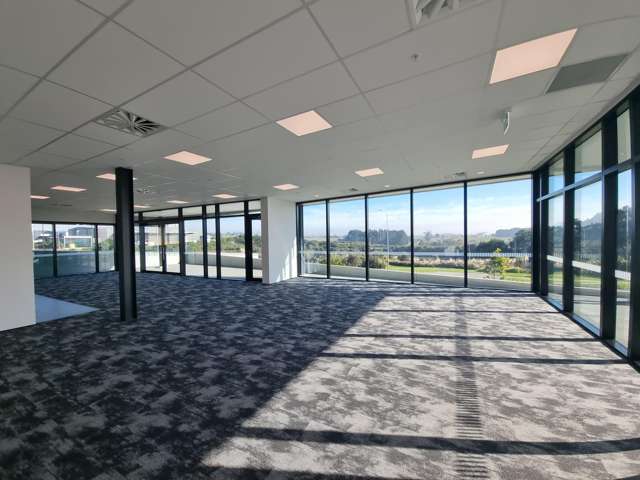 B/18 Westpoint Drive Hobsonville_3