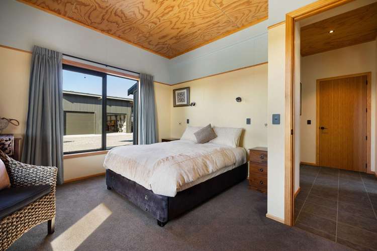 4/11294 State Highway Haast_19