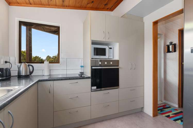 25 Tikorangi Place Morningside_2