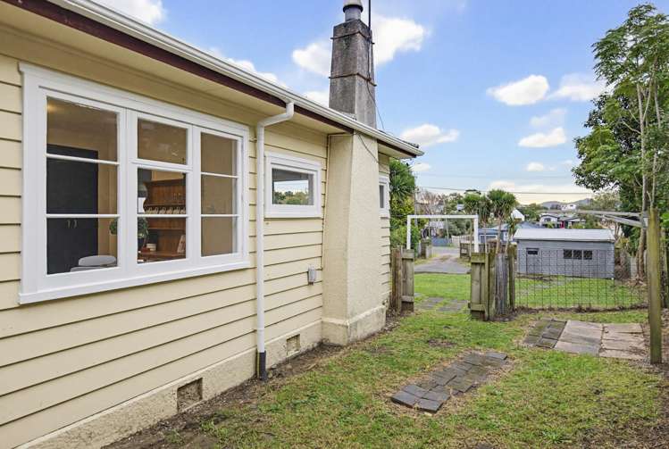 224 Matai Road Raumati Beach_24