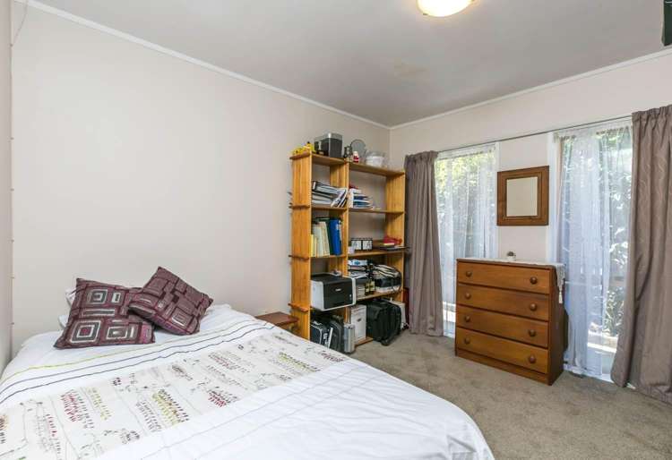 13 Matuhi Rise Henderson_9