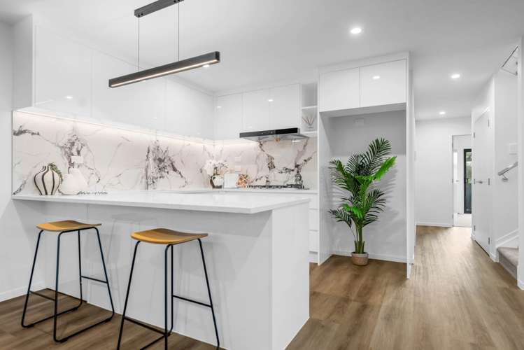 5A Janine Place Bucklands Beach_13