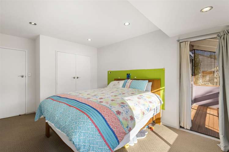 9 Honeysuckle Lane Mairangi Bay_16