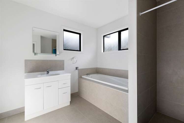 35 Suburb Street Queenstown_18