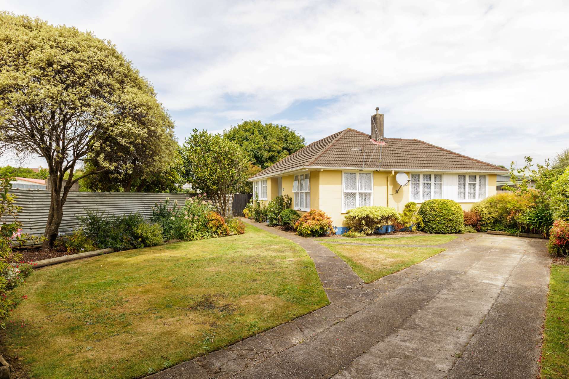 43 Exeter Crescent Takaro_0