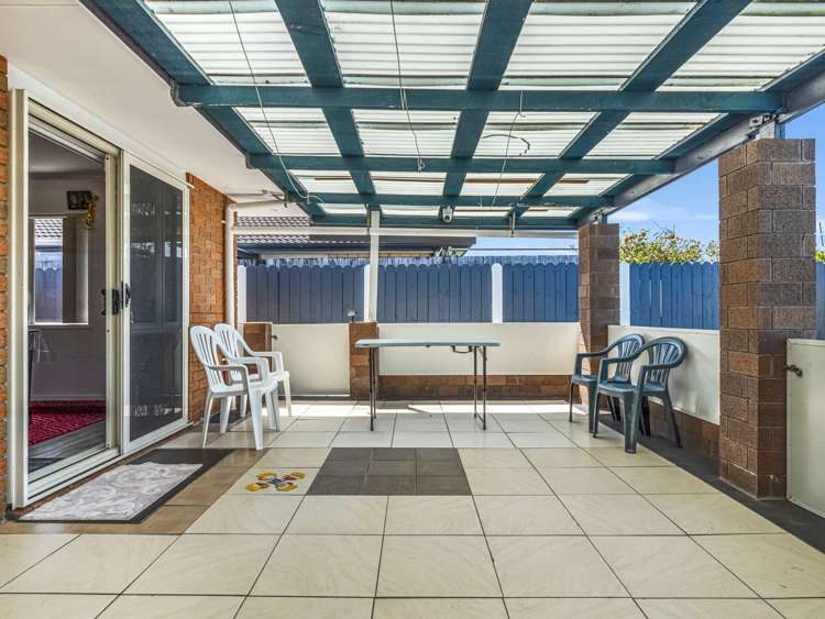 526 Massey Road Mangere_12