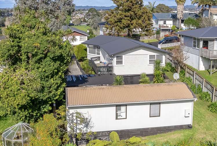 54 Helena Street Massey_16