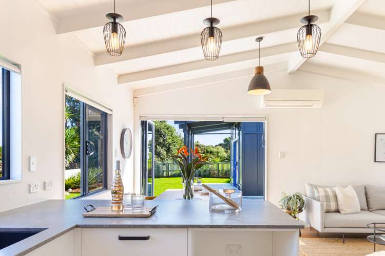 10 Edwin Mitchelson Road Muriwai_9