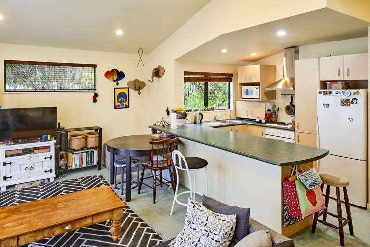 1/29 Hathaway Avenue Karori_4