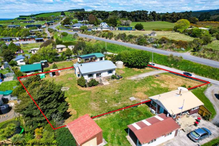 21 Connor Place Taieri Mouth_0